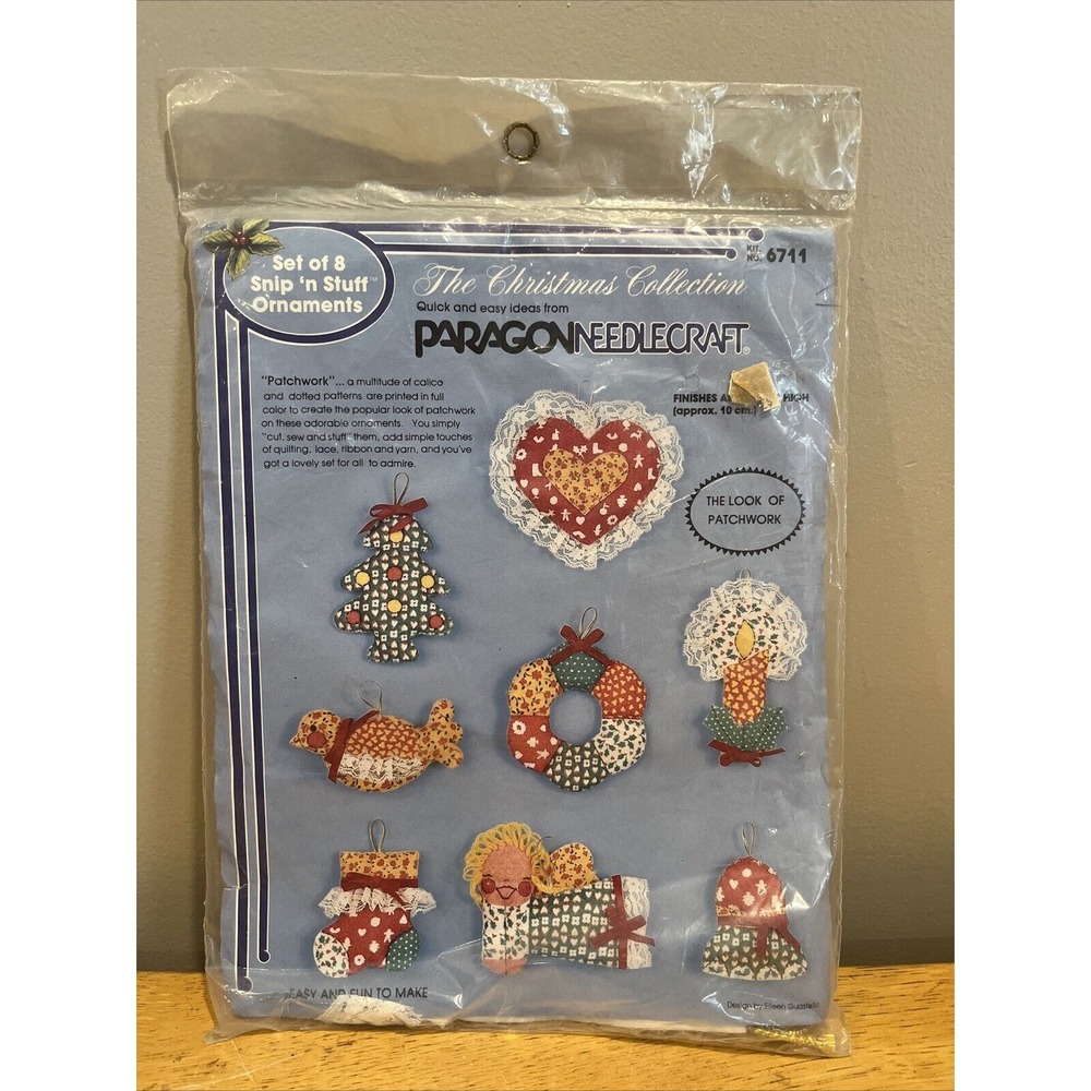 Paragon Needlecraft "Patchwork" Set of 8 Snip 'N‎ Stuff Christmas Ornaments Kit
